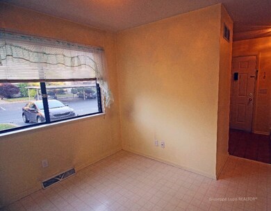 dining area 2