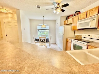 Light & Bright Kitchen