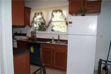 404 Beechwood Ave, Feasterville Trevose, PA 19053 - photo 4