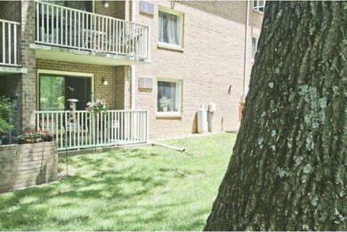 300 Campbell Cir unit F10, Downingtown, PA 19335 - photo 5