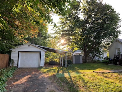 32 Beech St, Corinth, NY 12822 - photo 4