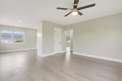 1118 N J St unit B, Lake Worth, FL 33460 - photo 4
