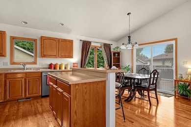 Kitchen/dining