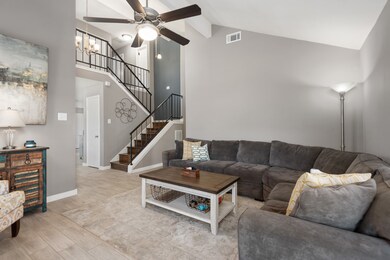 8451 Greenleaf Lake Dr, Houston, TX 77095 - photo 5