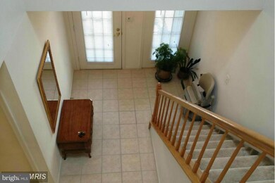 20728 Highland Hall Dr, Montgomery Village, MD 20886 - photo 6