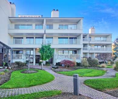 1225 River Rd unit 10C, Edgewater, NJ 07020 - photo 3