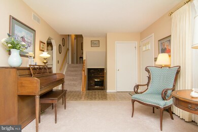 6153 Forest Ln, Sykesville, MD 21784 - photo 4