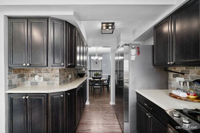 1258 Chalet Rd unit 104, Naperville, IL 60563 - photo 3