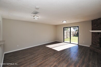 5662 Bennington Dr, Jacksonville, FL 32244 - photo 3