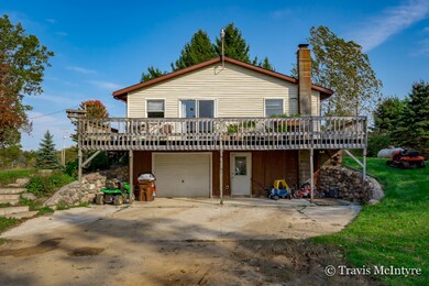 9983 Button Rd-21