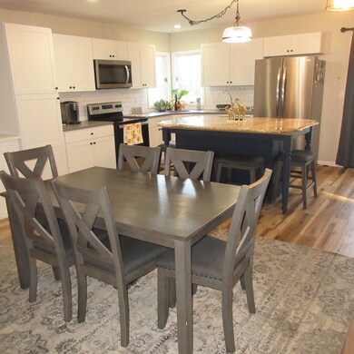 35665 Riverview Dr, Paw Paw, MI 49079 - photo 3