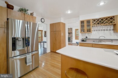 7442 Weather Worn Way, Columbia, MD 21046 - photo 3