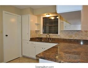 1715 Laura Ln unit CS, College Station, TX 77840 - photo 7