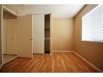 952 Moore Oaks Ct, Henderson, NV 89011 - photo 7