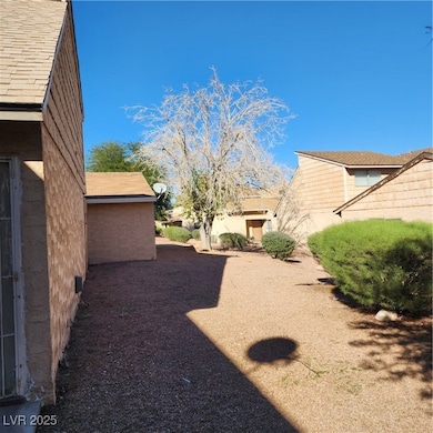 5156 Gray Ln unit F, Las Vegas, NV 89119 - photo 2