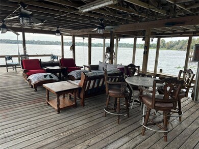 Huge dock living space