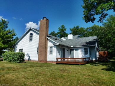 This partial side/rear view shows the 14' x 12' de