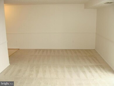 12407 Hickory Tree Way unit L, Germantown, MD 20874 - photo 4