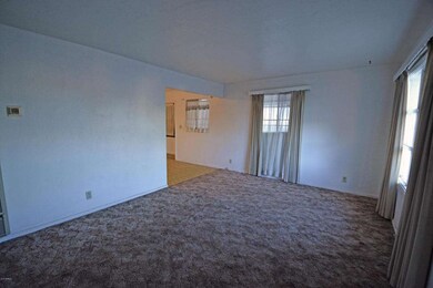 FAMILYROOM
