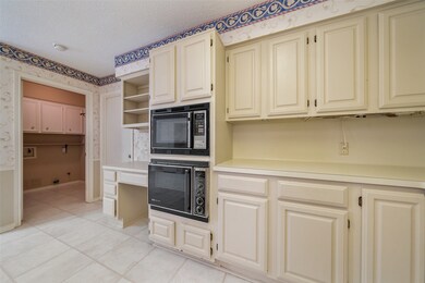 11807 Golden Pine Dr, Houston, TX 77070 - photo 5