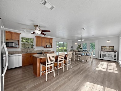 19504 Pinewood Rd, Bogalusa, LA 70427 - photo 6