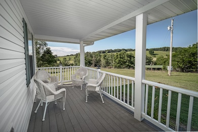 AVA-FARM-DUSTIN-LEWIS-MLS-33