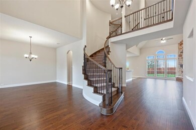 218 Crestview Entry 2