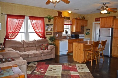 56611 County Road 712, Colcord, OK 74338 - photo 4