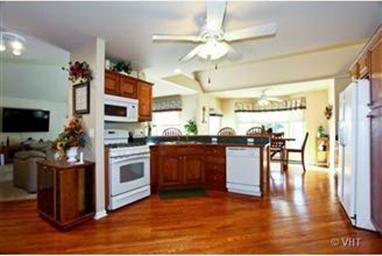 3784 Celeste Ln, Naperville, IL 60564 - photo 3