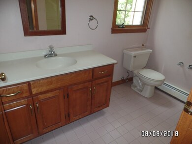 1 Oak View Ln, Hopedale, MA 01747 - photo 5