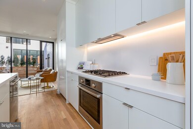 831 Rock Creek Church Rd NW unit A, Washington, DC 20010 - photo 5