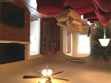 720 Lee St, West Point, VA 23181 - photo 6