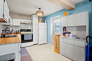 9 Charlton St, Oxford, MA 01540 - photo 7