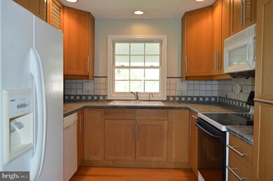 800 Broadfield Dr, Newark, DE 19713 - photo 4