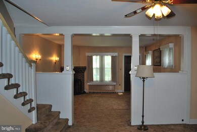 1208 Stirling St, Coatesville, PA 19320 - photo 2