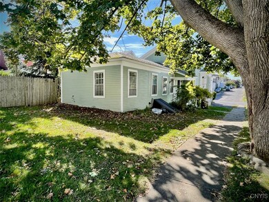 121 W Oneida St, Oswego, NY 13126 - photo 4