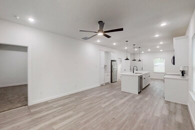 1213 Mill St unit B, Gainesville, TX 76240 - photo 7