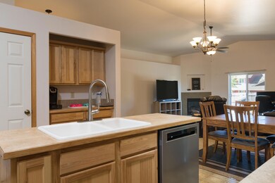 1985 NW Joshua Tree Ct, Redmond, OR 97756 - photo 6