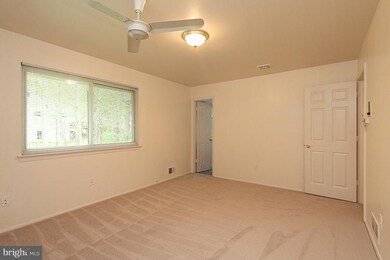 201 Audreys Ct SE, Vienna, VA 22180 - photo 2