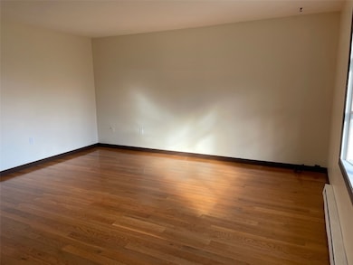 900 Wallace St unit 1-Right, Endicott, NY 13760 - photo 4