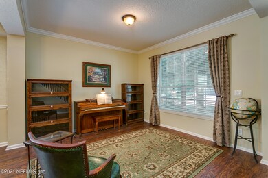 04 Living Room