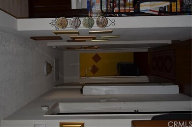 933 W Cedar St, Compton, CA 90220 - photo 4