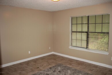 6310 Delacy Rd unit 4, Jacksonville, FL 32244 - photo 4