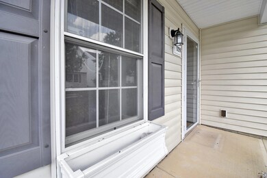 9299 Polaris Green Dr, Columbus, OH 43240 - photo 2