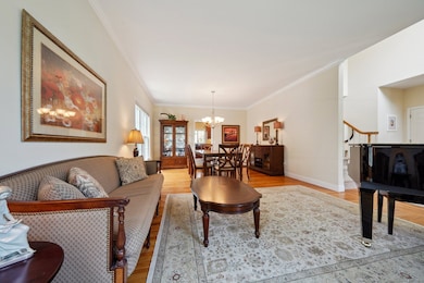 Large sized living/dining room off entry