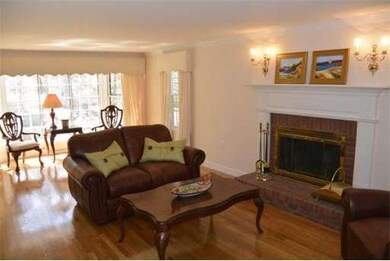 12 Onondaga Ln, Medfield, MA 02052 - photo 4