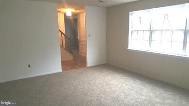 105 N Hunter Forge Rd, Newark, DE 19713 - photo 4