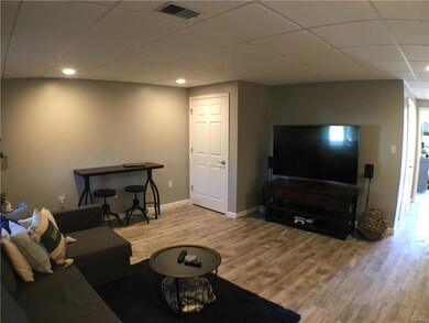 311 W 2nd St, Alburtis, PA 18011 - photo 5