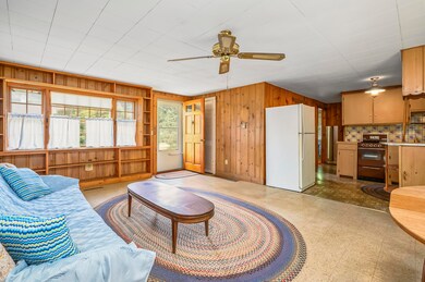 006-photo-living-room-9373213