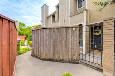 1920 Augusta Dr unit 19, Houston, TX 77057 - photo 4